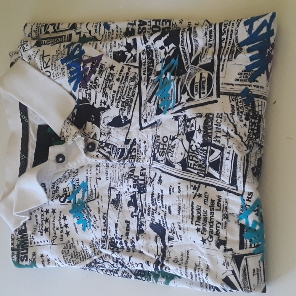 Men's Vurt Skater shirt Size Medium